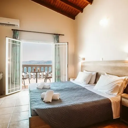מלון Trabukos Complex (adults Only) 3*