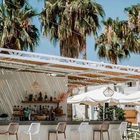 Trabukos Complex (adults Only) מלון 3*