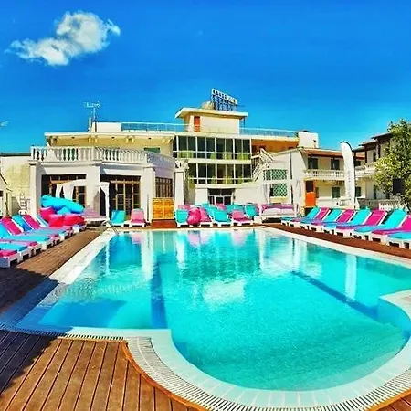 Trabukos Complex (adults Only) קאבוס